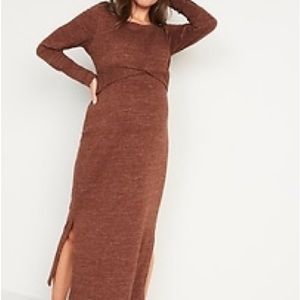 MATERNITY Long-Sleeve Twist Waist-Defined Midi Dress, size medium
